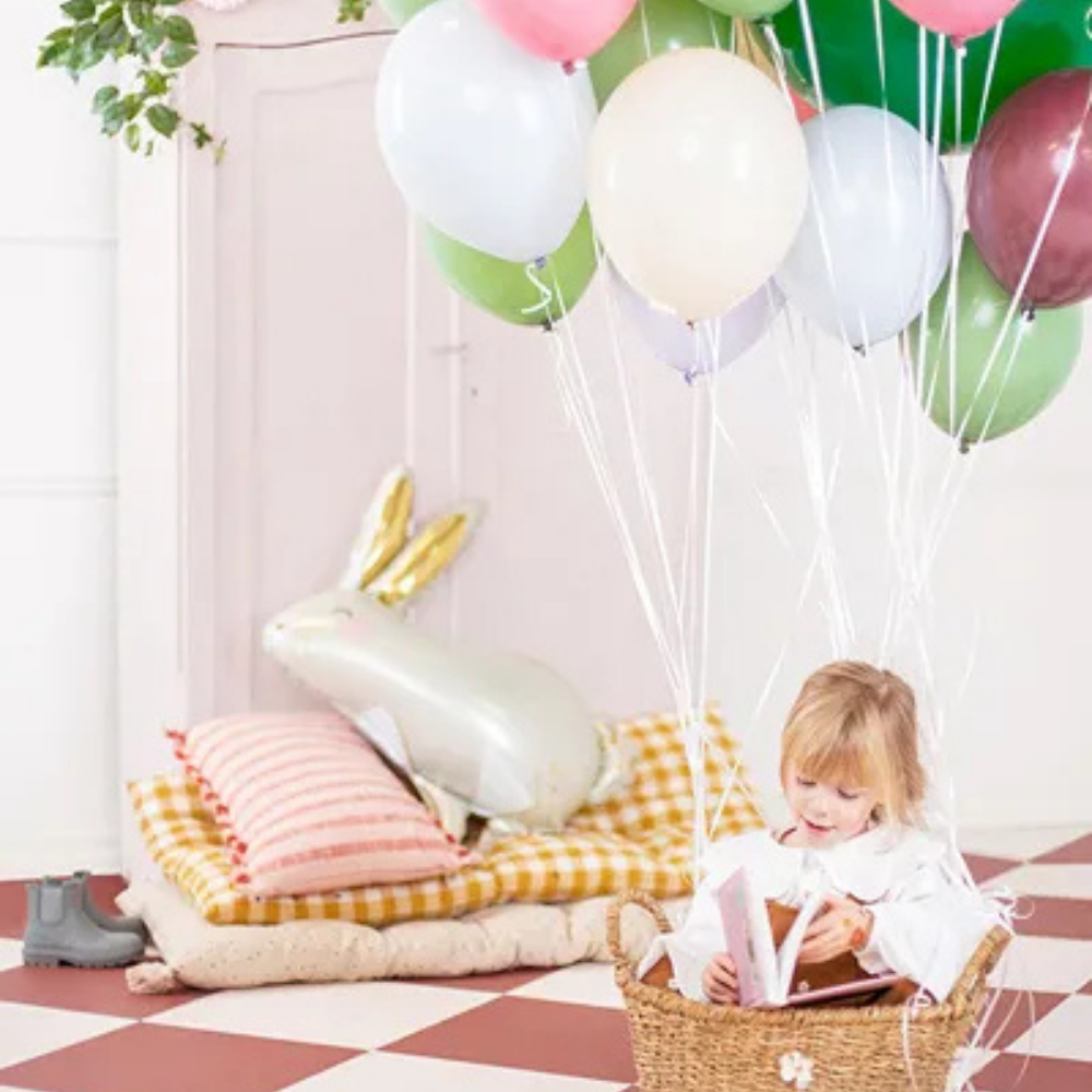 Globo Metálico Liebre 67x88 cm - Apto para Aire y Helio