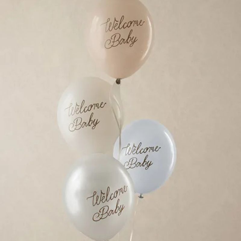 Globos en tonos suaves para baby shower