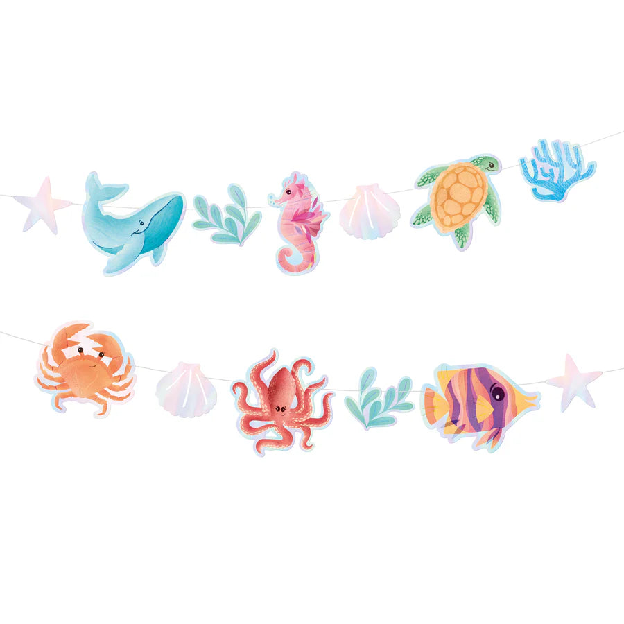 Guirnalda temática océano con animales marinos y decoración submarina.