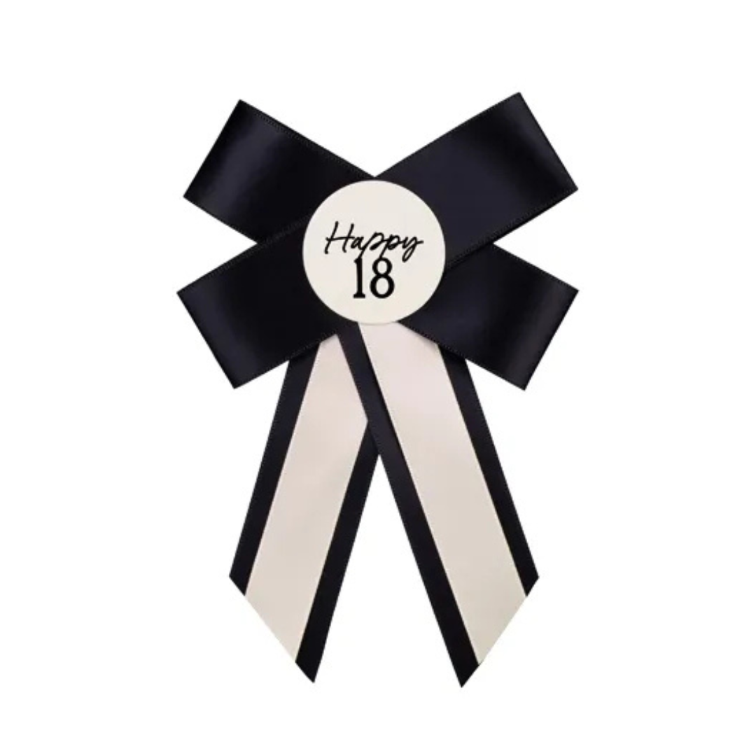 Roseta de Cumpleaños Crema y Negro 11x17 cm - 18, 30, 40, 50 o 60 Años
