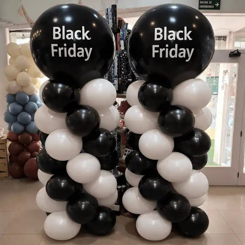 Columna decorativa de globos perlados para celebraciones especiales