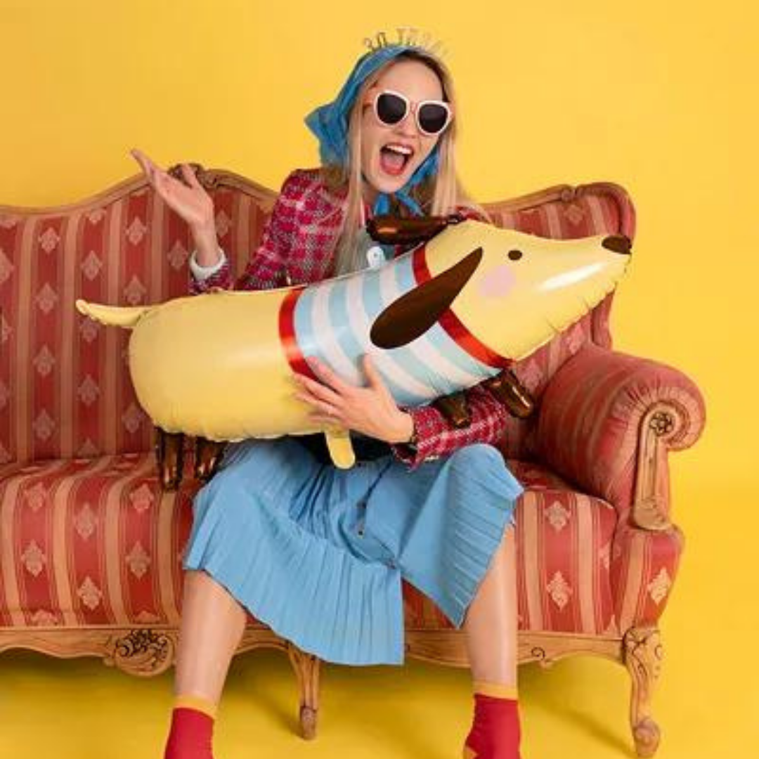 Globo Dachshund inflado, ideal para decorar fiestas con estilo animal.