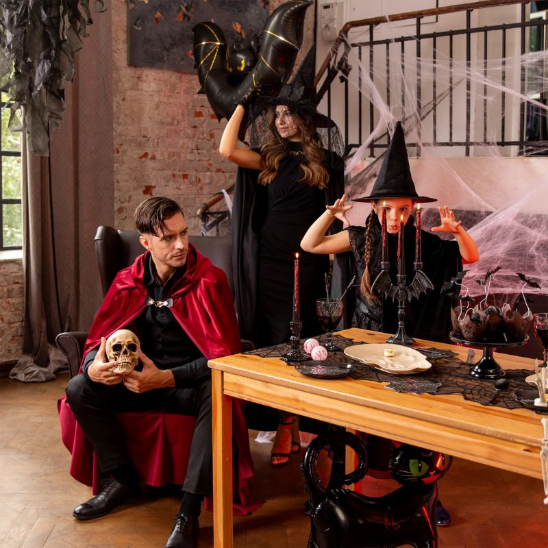 Decoración mesa Halloween camino telaraña negro
