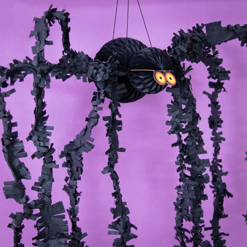 Decoración Halloween araña panal con patas 75 cm