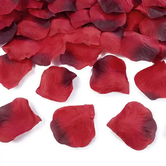 Pétalos de rosa rojo intenso para decoración romántica