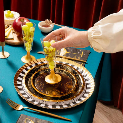 Platos redondos 17 cm Feliz Año Nuevo Nochevieja