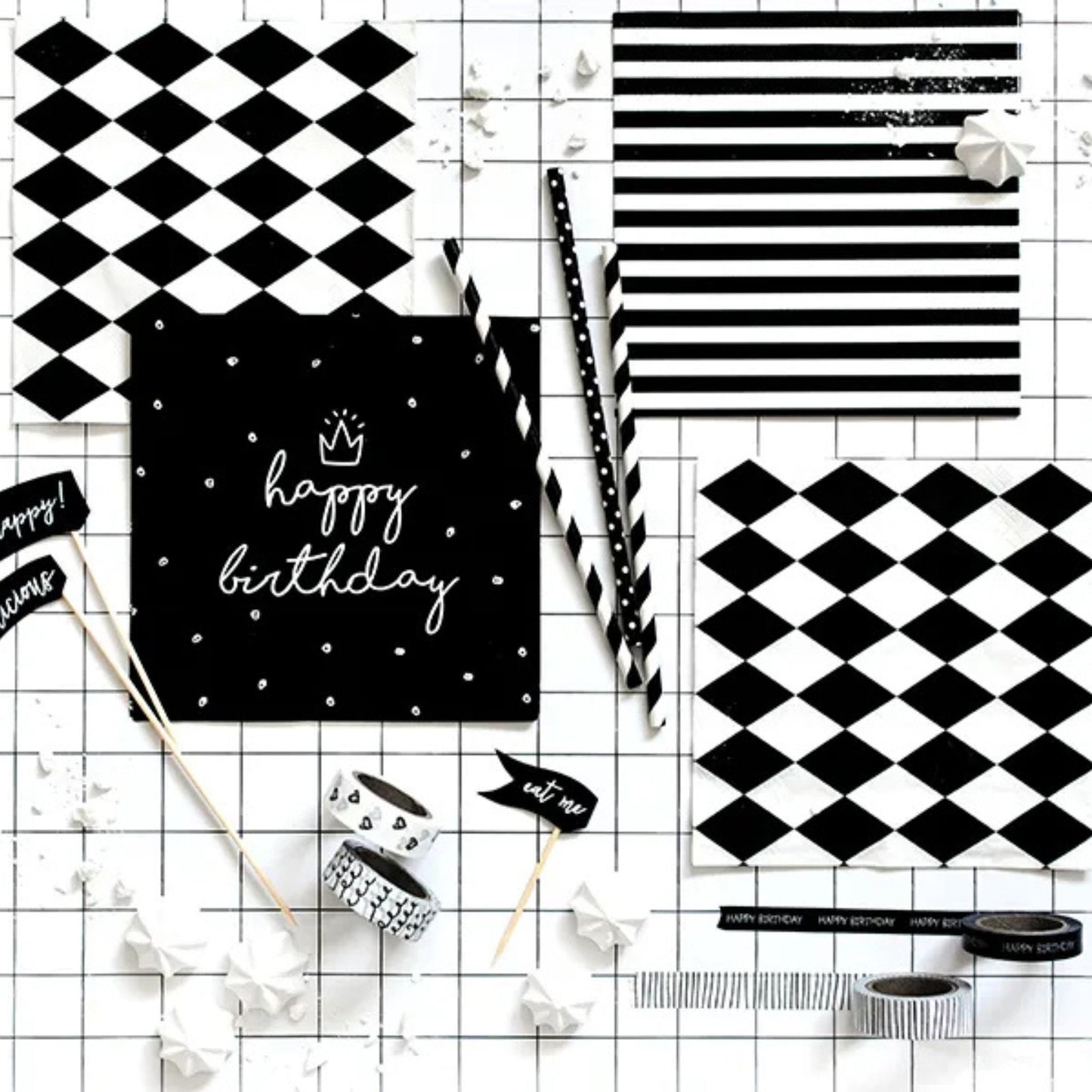 Servilletas "Happy Birthday" 33x33 cm - Negras con Estampado Blanco (20 uds.)