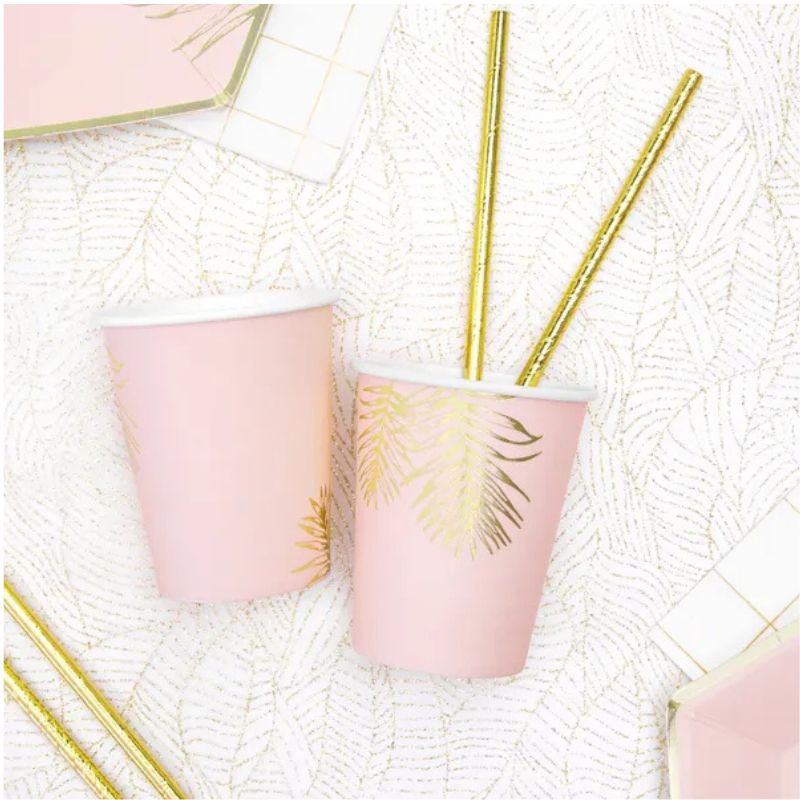 Vasos de papel elegantes rosa y dorado para celebraciones