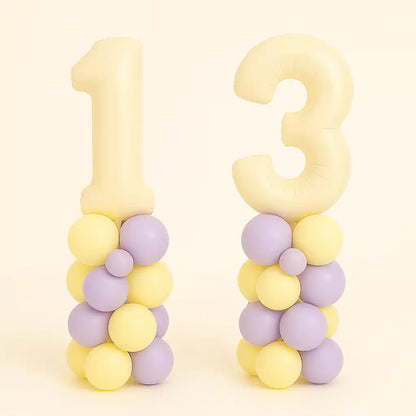 Mini Columna de Globos con Número color Crema - Narosa Sweet Party Barcelona