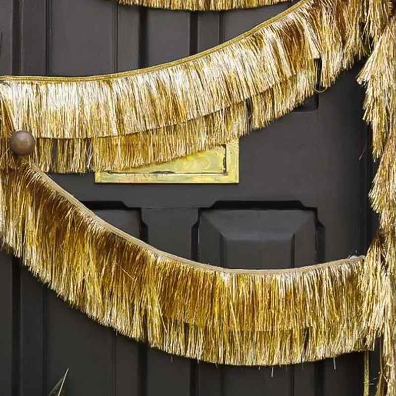 Guirnalda de Flecos Metalizada 20 x 150 cm – Roja o Dorada - NAROSA SWEET PARTY