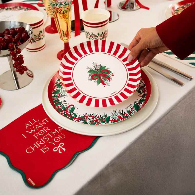Platos de Cartón Postre Navidad All I Want For Christmas Ø 17 cm (6 uds) - NAROSA SWEET PARTY