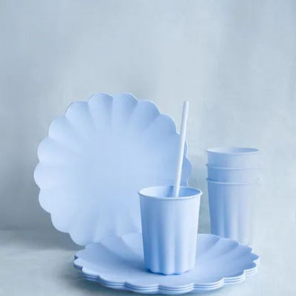 Platos de plástico Frill Azul Claro (22x22 cm) – 4 uds - NAROSA SWEET PARTY