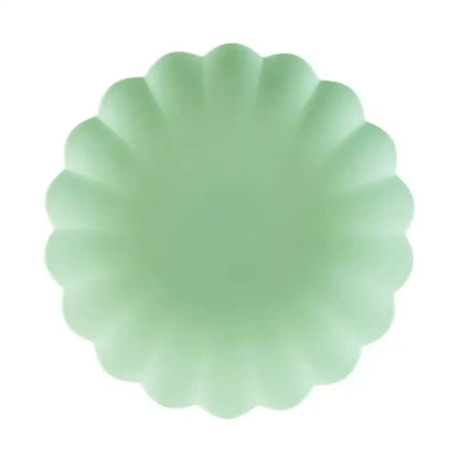 Platos de plástico Frill Verde Salvia (22x22 cm) – 4 uds - NAROSA SWEET PARTY